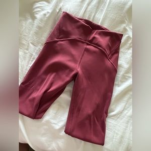 LULULEMON RED MERLOT SIZE 4 LEGGINGS
